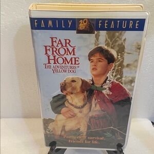 Far From Home: The Adventures of Yellow Dog VHS